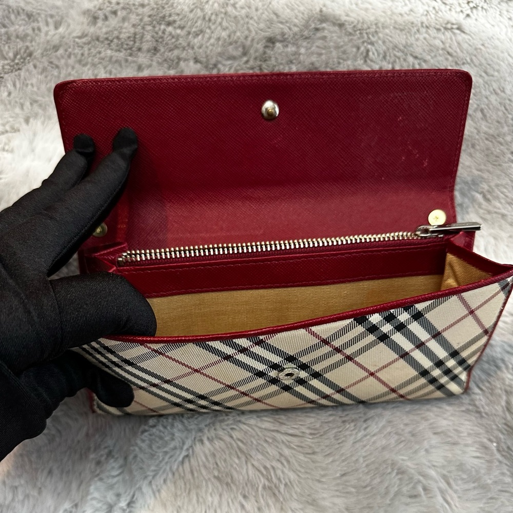 Burberry wallet/crossbody - Picture 6 of 6